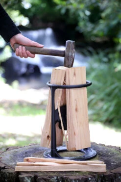 Kindling Cracker Houtklover / Houtsplijter 9 Kindling Cracker Houtklover / Houtsplijter -BBQKing Verkoopwinkel kindling cracker houtklover houtsplijter 1